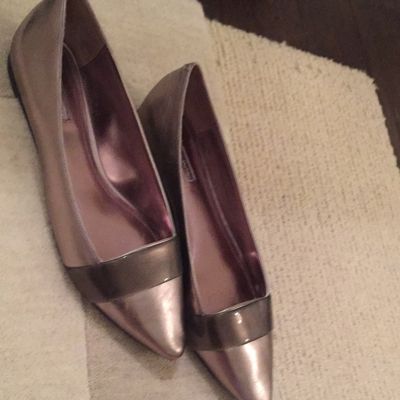 New metallic flats - Picture 2 of 3